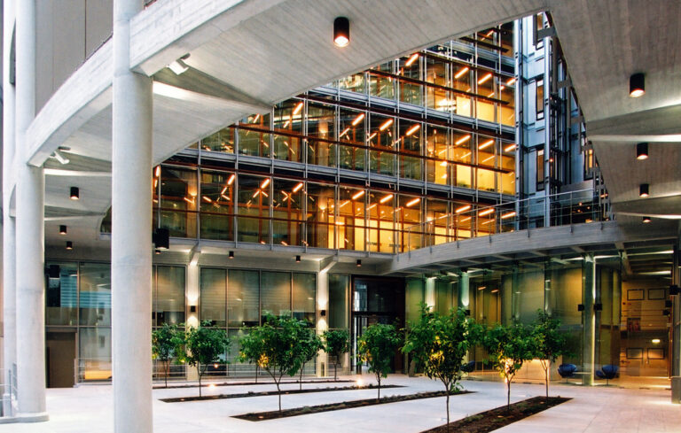 ΓΕΚ ΤΕΡΝΑ: Εκτοξεύθηκαν στα 818,3 εκατ. ευρώ τα καθαρά κέρδη για τους μετόχους