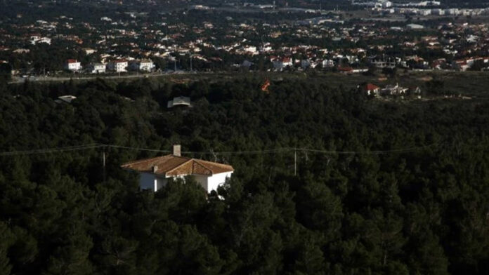 Πώς το υπουργείο Περιβάλλοντος θα ξεκλειδώσει το γόρδιο δεσμό της οριοθέτησης οικισμών