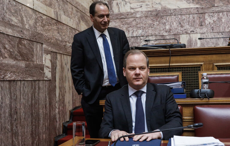 «Είμαι απόλυτα πεπεισμένος για την αθωότητά μου» διαμηνύει ο Κώστας Αχ. Καραμανλής για τη διαβίβαση της δικογραφίας για τα Τέμπη στη Βουλή