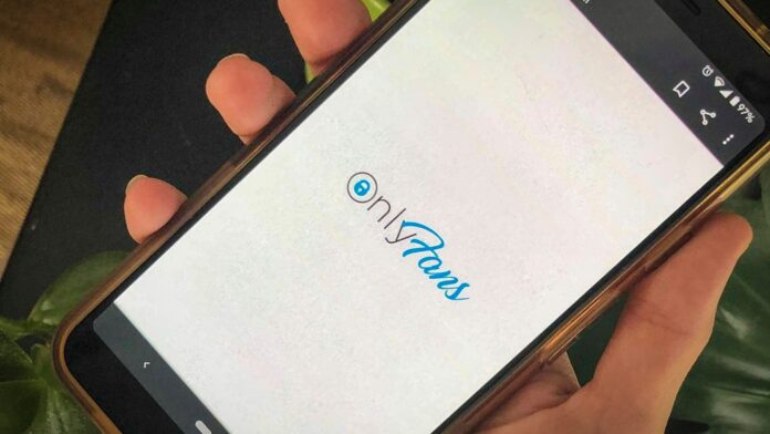 Πόσα θησαυρίζουν στην Ελλάδα οι σταρ του OnlyFans