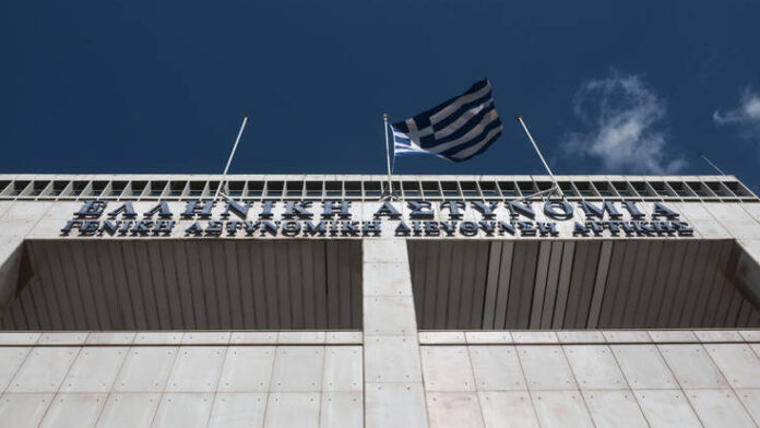 Διάψευση ΕΛ.ΑΣ. για δημοσιεύματα: Καμία εμπλοκή του ονόματος Χρυσοχοΐδη σε καταγγελία εμπορίας ανθρώπων