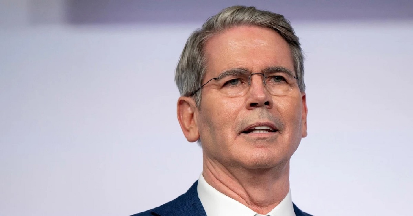 Τίποτα δεν προδίδει ύφεση στις ΗΠΑ, εγγυάται ο Αμερικανός υπουργός Οικονομικών Σκοτ Μπέσεντ