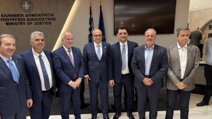 Επίσημη δωρεά του ιστορικού Ειρηνοδικείου Αλιβερίου στον Δήμο Κύμης-Αλιβερίου