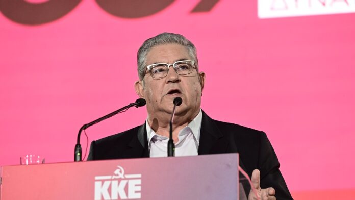 Κουτσούμπας: «Oι Έλληνες βιώνουν την απόλυτη βαρβαρότητα» – Πυρά κατά ΝΔ, ΣΥΡΙΖΑ και «βολικών αντιπάλων»