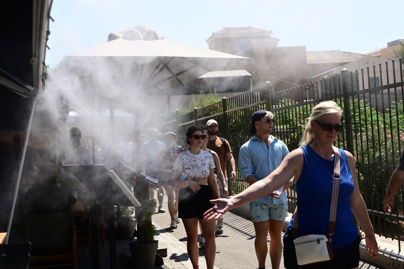 «Γρίφος» ο τουρισμός στην Αθήνα: Εκτινάσσονται οι αφίξεις, αλλά φέρνουν στα όρια υποδομές, δίκτυα και νοσοκομεία