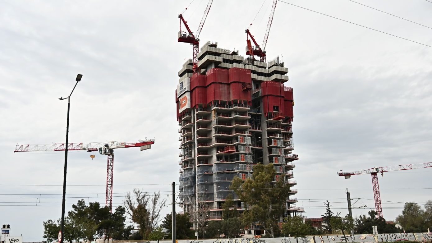 Αθηναϊκή Ριβιέρα: Οι μεγιστάνες που σαρώνουν ακίνητα των 10 εκατομμυρίων στην Ελλάδα