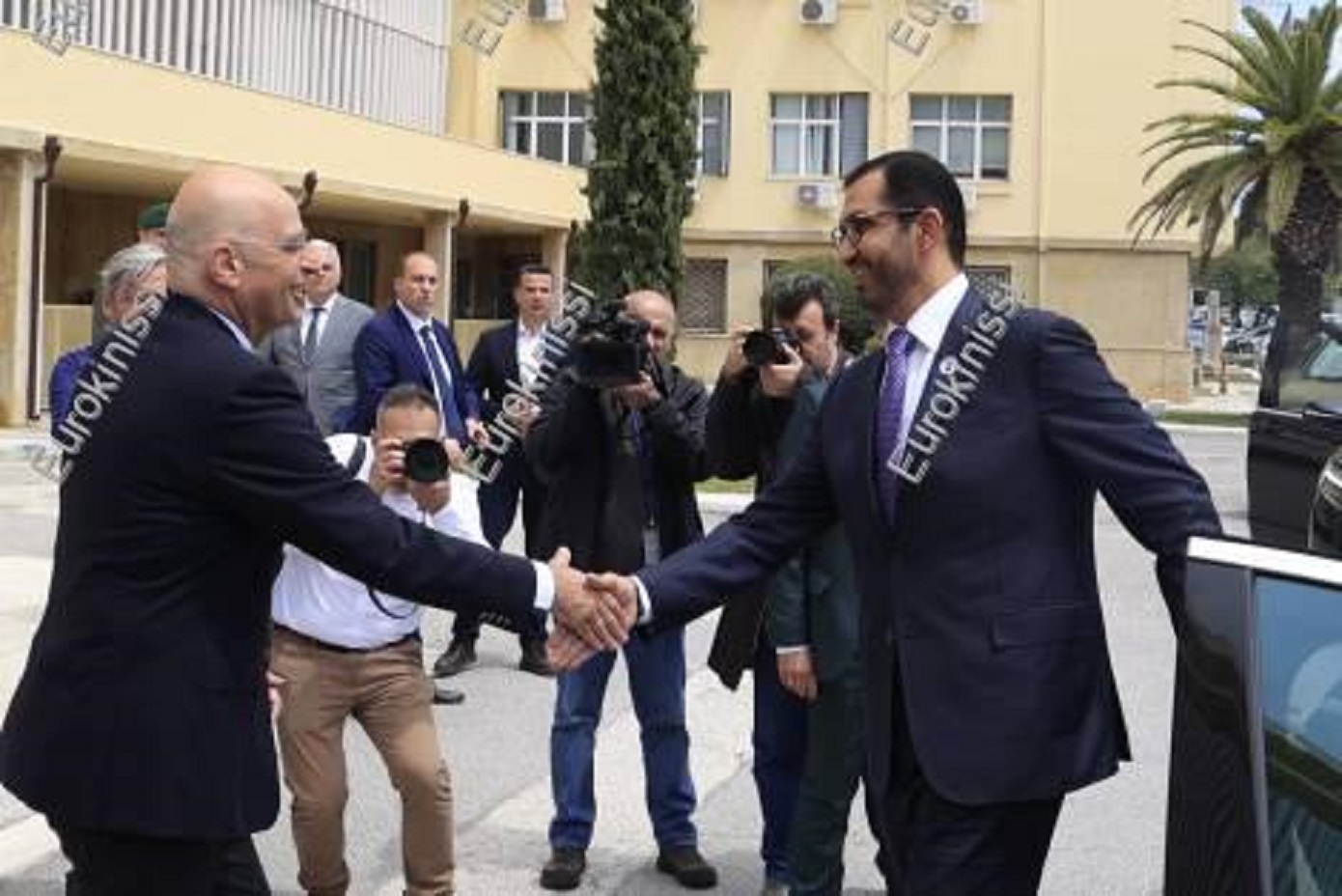 Η θωράκιση των αμυντικών οικοσυστημάτων Ελλάδας – ΗΑΕ στο επίκεντρο της συνομιλίας Δένδια με τον Sultan Bin Ahmed Al Jaber