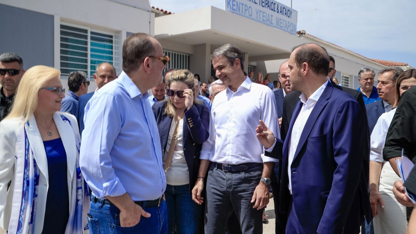 Στο υπερσύγχρονο Κέντρο Υγείας Μεγάρων ο Κυριάκος Μητσοτάκης: Το υποσχεθήκαμε και το υλοποιήσαμε – Εκλογές το 2027