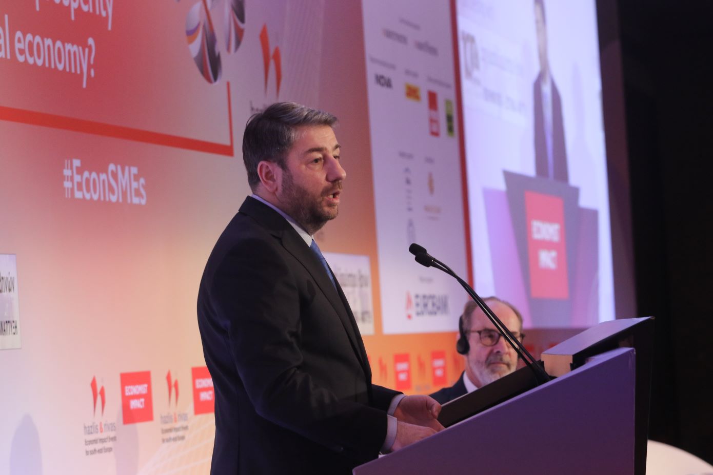 Ανδρουλάκης: «Οι μικρομεσαίες επιχειρήσεις απαιτούν προοπτική, όχι χάρες» – Η στρατηγική του ΠΑΣΟΚ για την ανάπτυξη