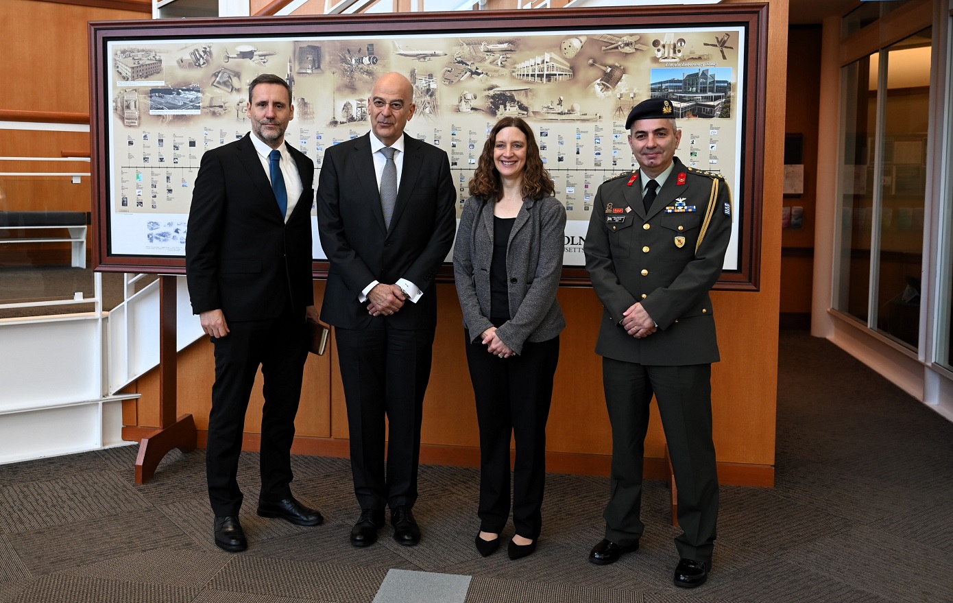 Επίσκεψη Νίκου Δένδια στη Βοστόνη: Καινοτομία και AI στο επίκεντρο των συζητήσεων για την αναβάθμιση των Ενόπλων Δυνάμεων