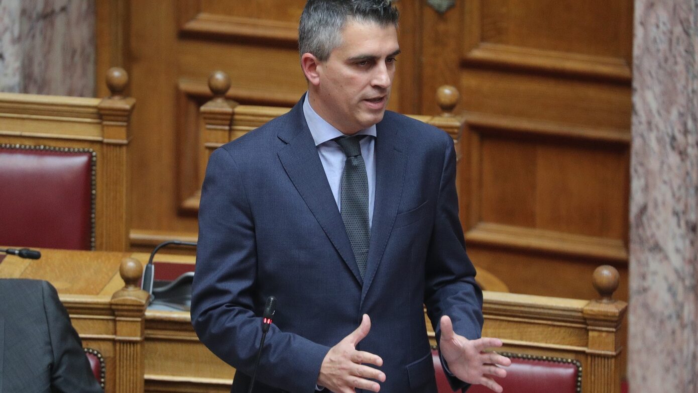 Σφοδρή επίθεση Δήμα κατά Ανδρουλάκη στη Βουλή για τον ΒΟΑΚ: Εσείς, τι εναλλακτική πρόταση έχετε αν δεν μπουν διόδια;