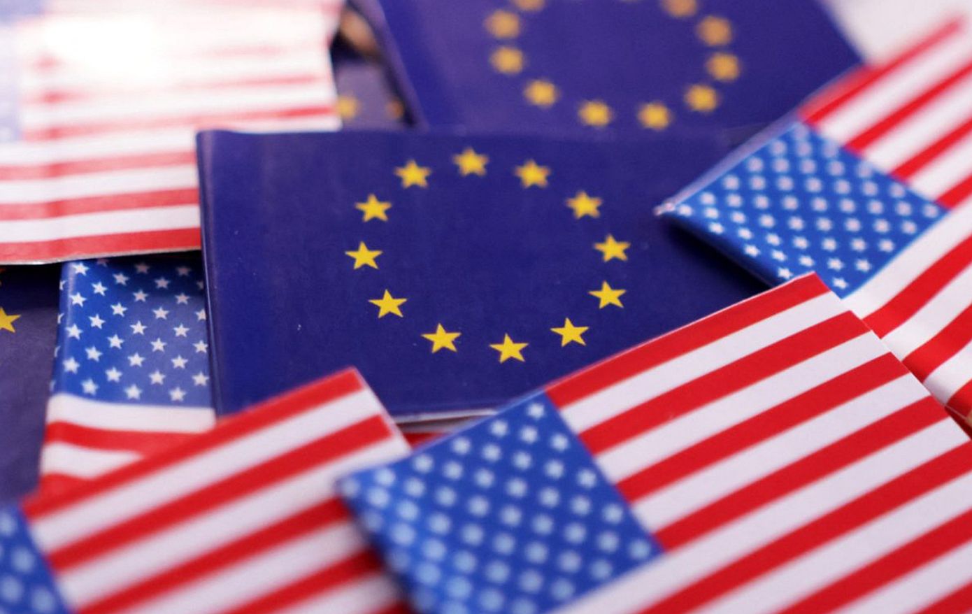 Τα αμερικανικά προϊόντα που θα πλήξει η ΕΕ αν καταρρεύσουν οι διαπραγματεύσεις – Αυτοκίνητα, μπύρες και οθόνες στο «στόχαστρο»