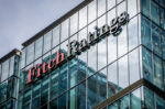 Ο οίκος Fitch απογειώνει τις προοπτικές του ελληνικού αξιόχρεου σε θετικές