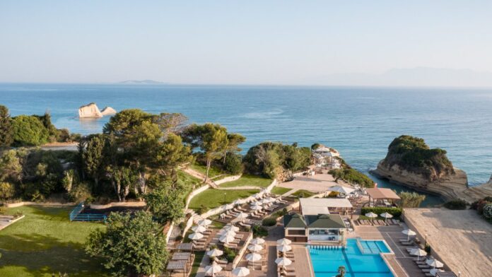 Στον όμιλο Hotel Brain το Akron Seascape Resort  στην Κέρκυρα