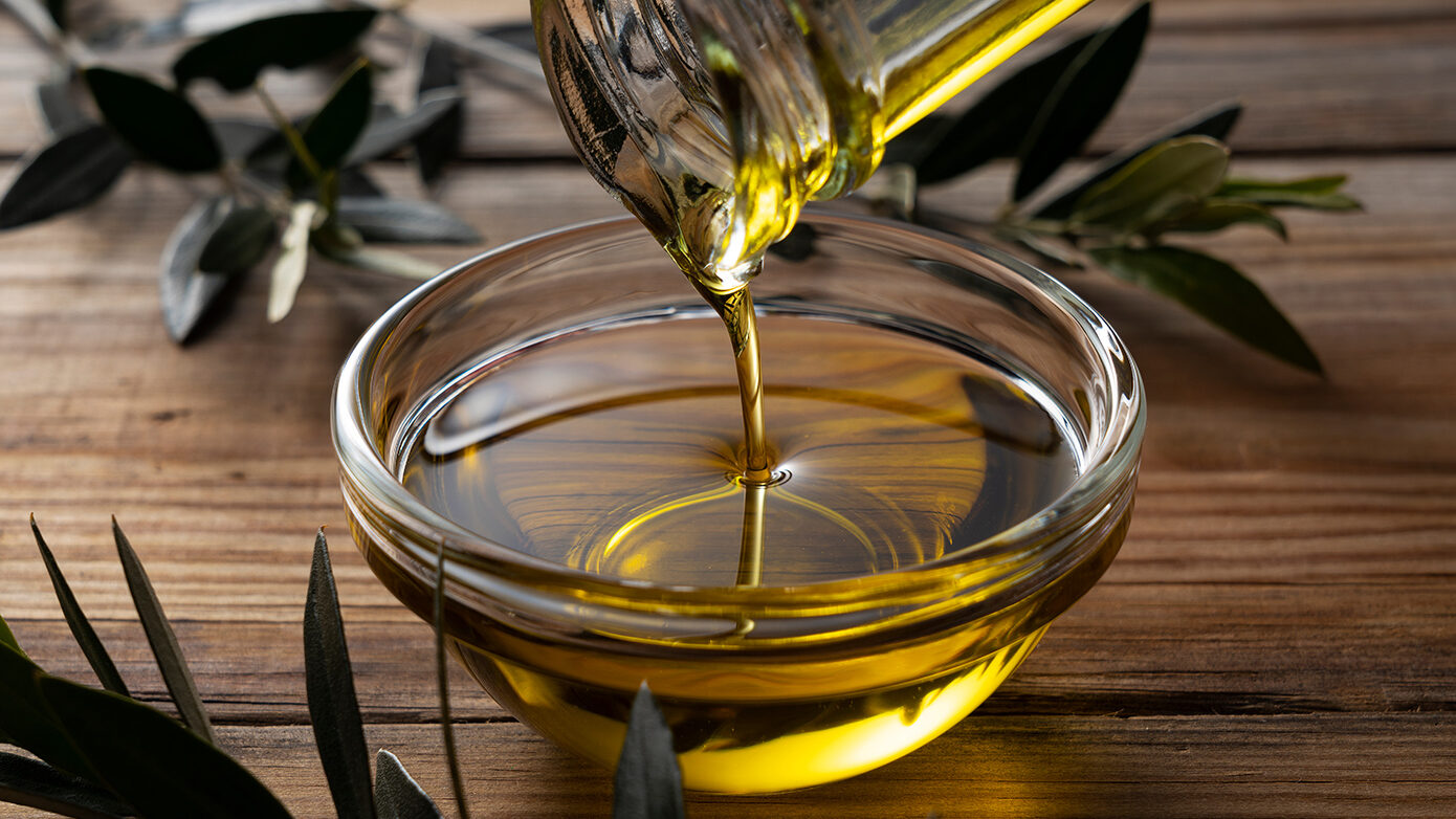 Ελιές, λάδι, φέτα, ροδάκινα, ακτινίδια, ψάρια, ποτά, κρασιά: Το μέλλον των ελληνικών προϊόντων στη σκιά των δασμών