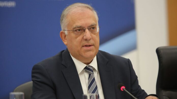 Τάκης Θεοδωρικάκος: «Επιτακτική ανάγκη για κοινωνία και Οικονομία η κατάργηση της μονιμότητας στο Δημόσιο»