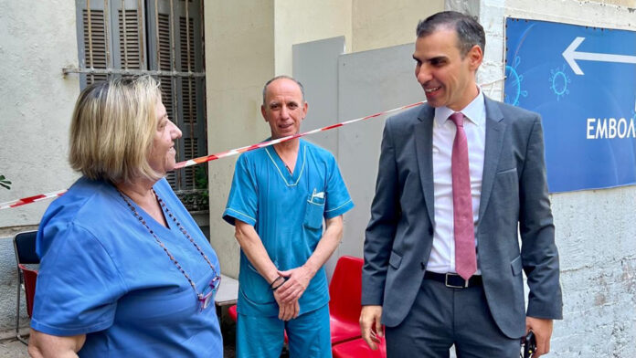 Μάριος Θεμιστοκλέους στον «Ευαγγελισμό»: Η μάχη κατά του καπνίσματος θριαμβεύει με στοχευμένη υποστήριξη
