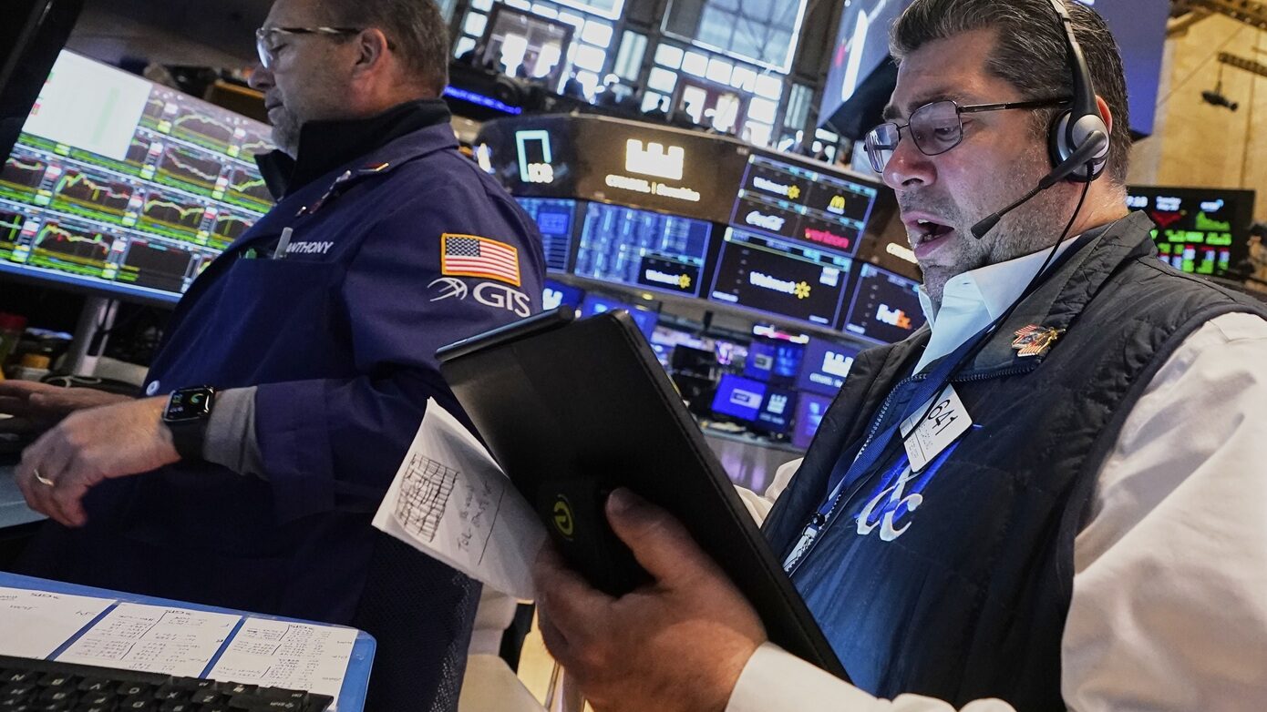 Αναταράξεις στη Wall Street μετά την ψήφιση φορολογικής μεταρρύθμισης