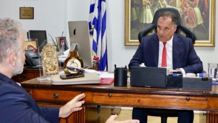 Γεωργιάδης: Επαναστατικές αλλαγές στην Υγεία μέχρι το τέλος του 2025 – Προτεραιότητα οι νοσηλευτές και η ενίσχυση των αποδοχών τους