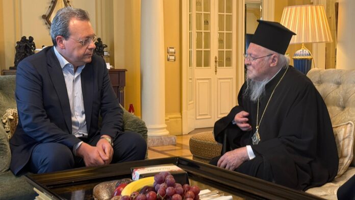 Ο Σωκράτης Φάμελλος σε κατ’ ιδίαν συνάντηση με τον Οικουμενικό Πατριάρχη Βαρθολομαίο – Τι αποκάλυψαν