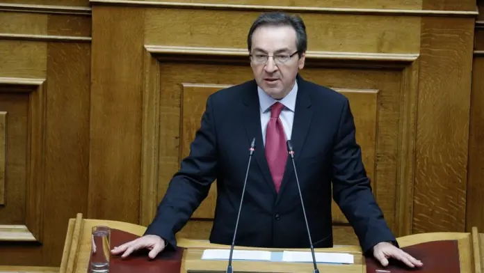 Μπούγας: Ενισχύεται η αποτελεσματική και άμεση απονομή της δικαιοσύνης – Σφοδρές αντιδράσεις από την Αντιπολίτευση