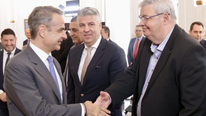Π. Ηπείρου: Αγροτική Ανάπτυξη και Υποδομές έθεσε ο A. Καχριμάνης στον Πρωθυπουργό