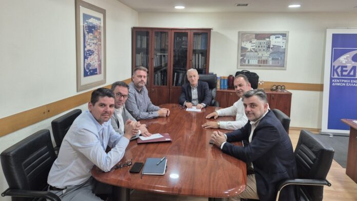 Ιστορική συνάντηση εκπροσώπων του Δικτύου Πόλεων με Λίμνες με τον Πρόεδρο της ΚΕΔΕ