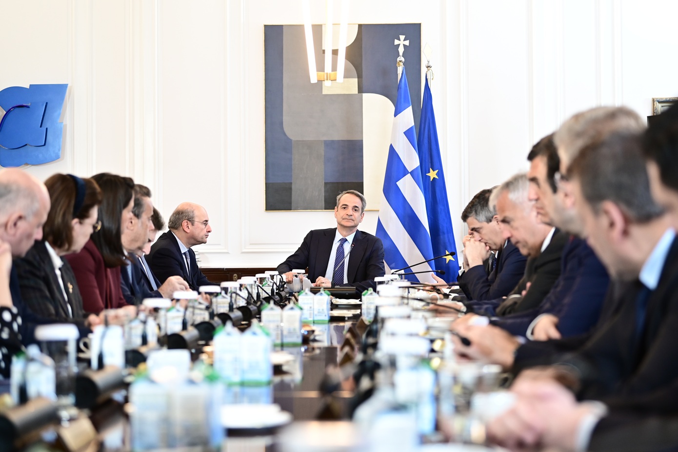 Σφοδρή σύγκρουση κυβέρνησης-αντιπολίτευσης σε κρίσιμα μέτωπα – Αντιπαράθεση για Γάζα, ελληνοτουρκικά και ΟΠΕΚΕΠΕ