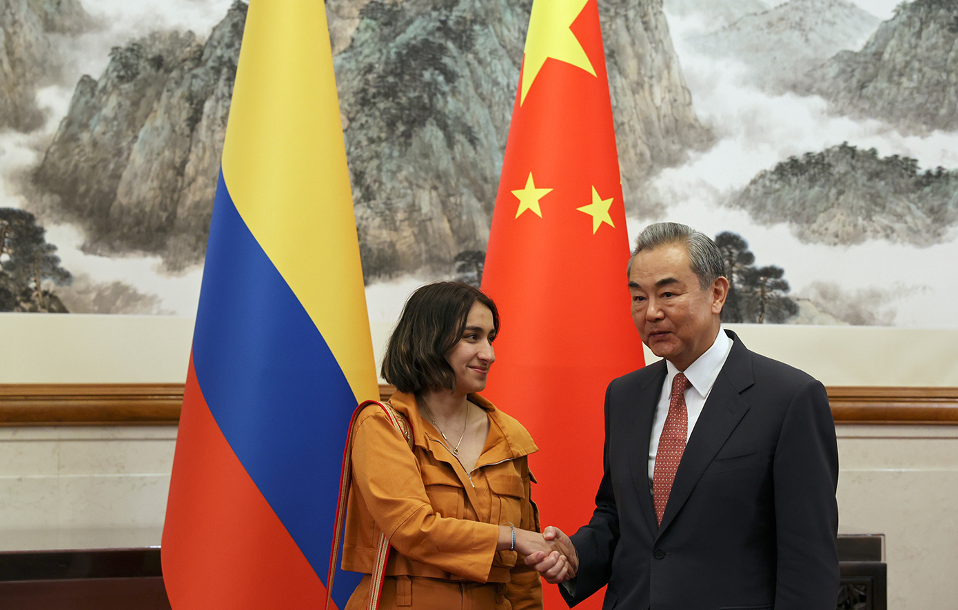 Η Κολομβία προσχωρεί στο φιλόδοξο σχέδιο των «Νέων Δρόμων του Μεταξιού» της Κίνας
