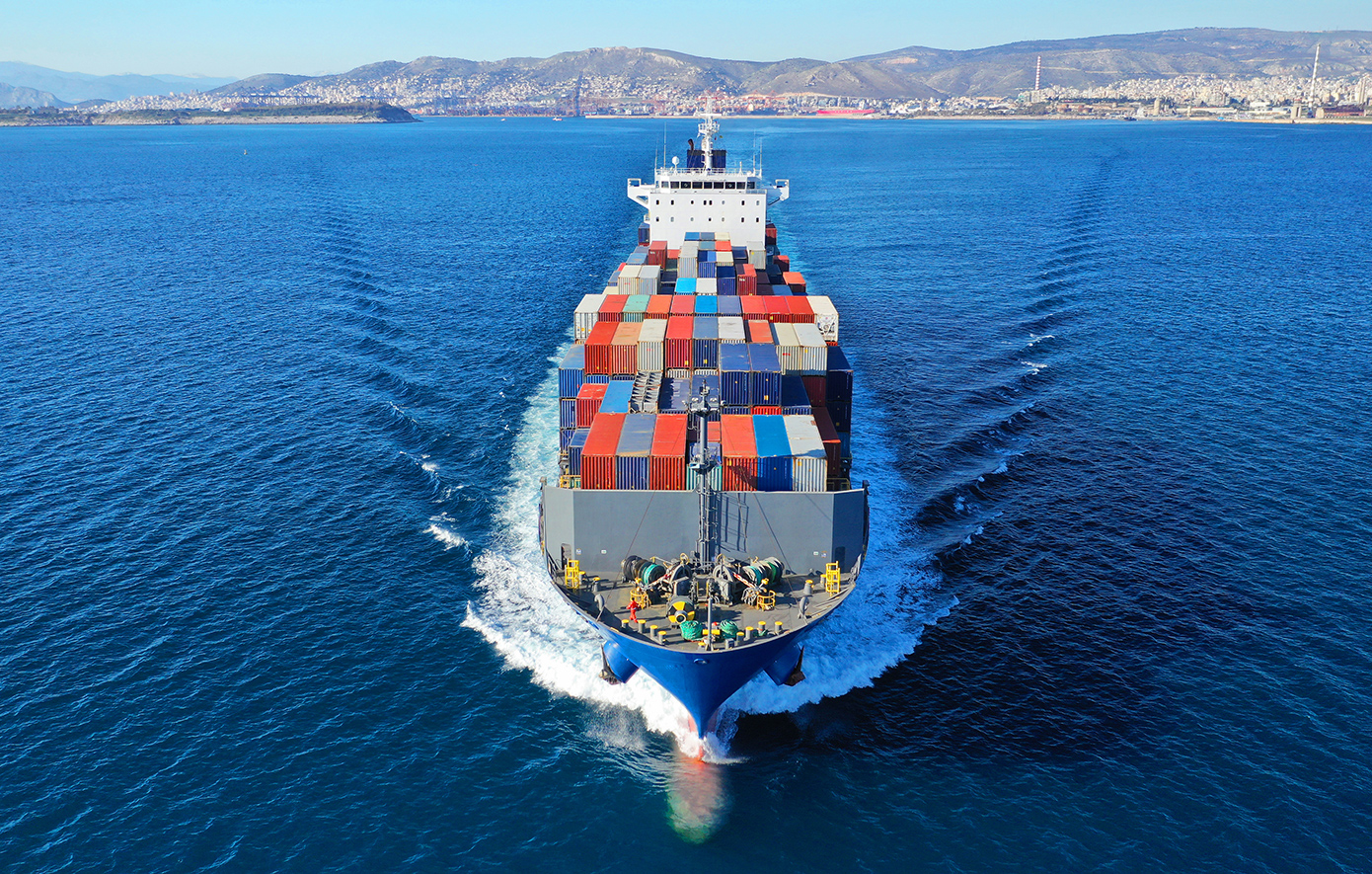 Κυρίαρχοι στις παγκόσμιες θάλασσες οι Έλληνες εφοπλιστές: 5.722 πλοία ελληνικών συμφερόντων προσέγγισαν 157.634 φορές λιμάνια το 2024