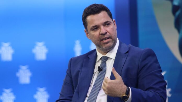 Κοντογεώργης: Καταπολέμηση της ανεργίας – Ευκαιρίες για νέους και γυναίκες, οι στρατηγικές της κυβέρνησης
