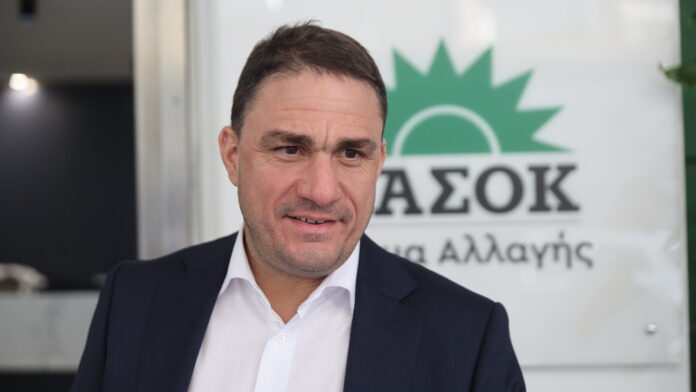 Τσουκαλάς: «Θα τολμήσει η κυβέρνηση να ζητήσει συγνώμη από τους καταναλωτές; Θα λογοδοτήσουν επιτέλους στην κοινωνία;»