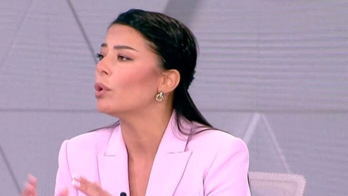 Λατινοπούλου προκαλεί για ρομά: «Εγώ τους αποκαλώ γύφτους, εσείς φυσικά μπορείτε να τους πείτε όπως θέλετε»