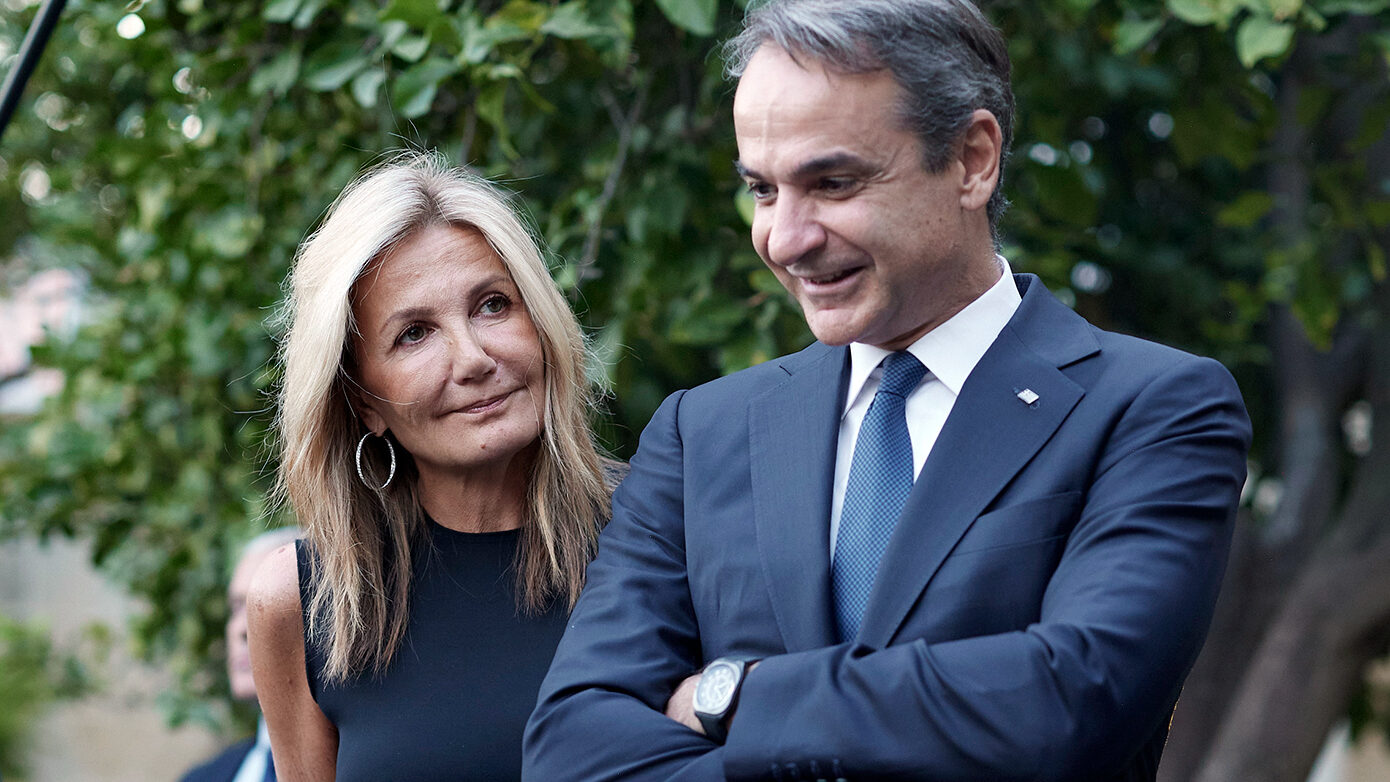Μητσοτάκης: «Μάνα είναι μόνο μία» – Το συγκλονιστικό αφιέρωμά του για τη Γιορτή της Μητέρας