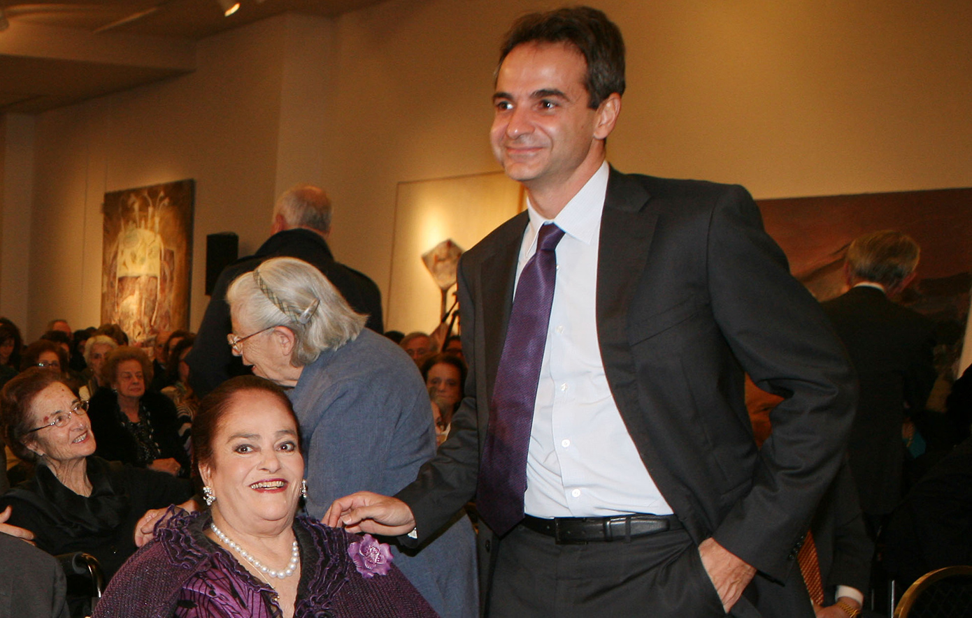 Η συγκλονιστική ανάρτηση του Κυριάκου Μητσοτάκη για τη μητέρα του – «Σαν σήμερα “έφυγε”, η μνήμη της θα φωτίζει πάντα τις τρυφερές στιγμές μας»