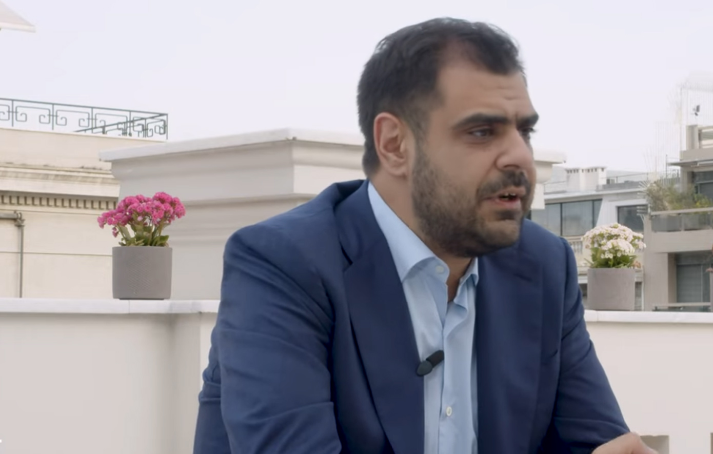 Παύλος Μαρινάκης: «Ηλεκτρική καρέκλα» η θέση του Κυβερνητικού Εκπροσώπου – Η πιο οδυνηρή στιγμή στη ζωή του και η αλήθεια για τον γάμο του