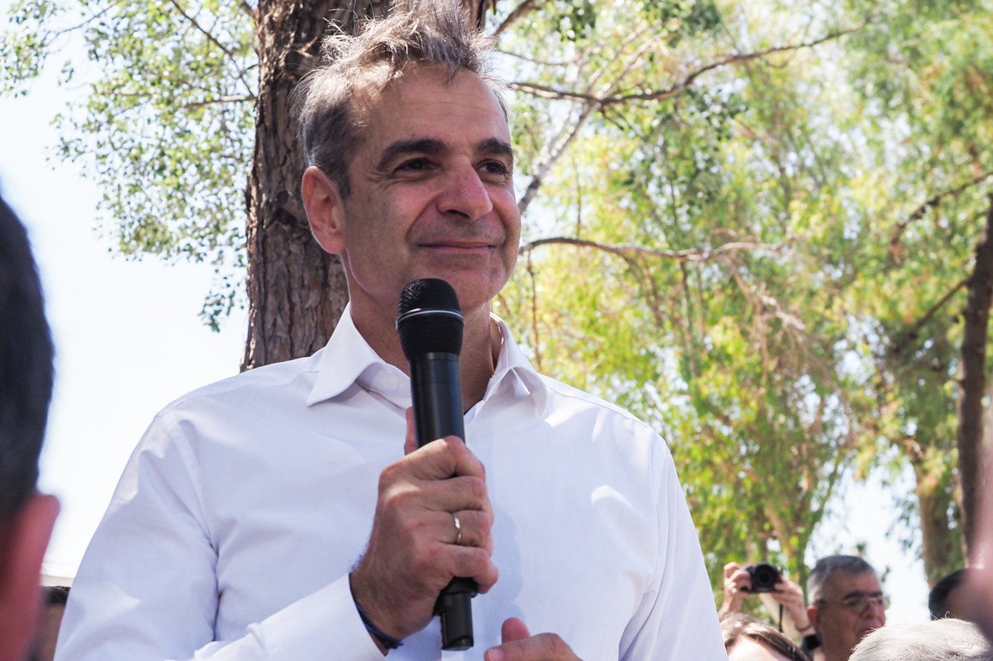 Μητσοτάκης: Λαμπρό μέλλον διαγράφεται για ελληνικές επιχειρήσεις – Η συγκινητική αναφορά στον πατέρα του