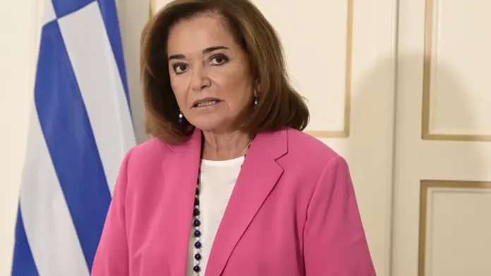 Ντόρα Μπακογιάννη: Αρνούμαι κατηγορηματικά οποιαδήποτε σχέση με το ξενοδοχείο στο Μαράθι