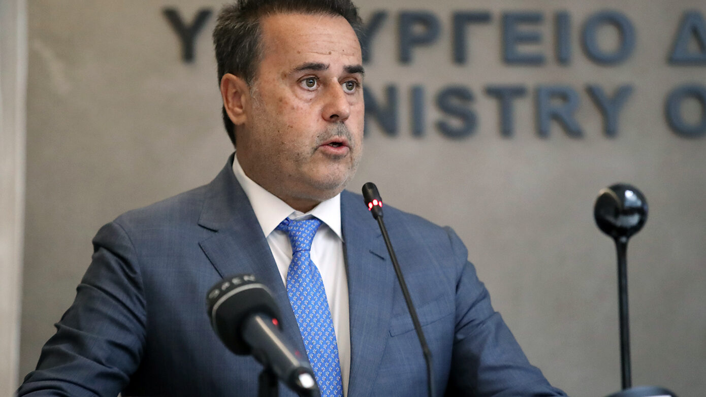 Διαγωνισμός για υδρογονάνθρακες σε Κρήτη και Πελοπόννησο: Επισφραγίστηκε η κρίσιμη απόφαση από τον Σταύρο Παπασταύρου