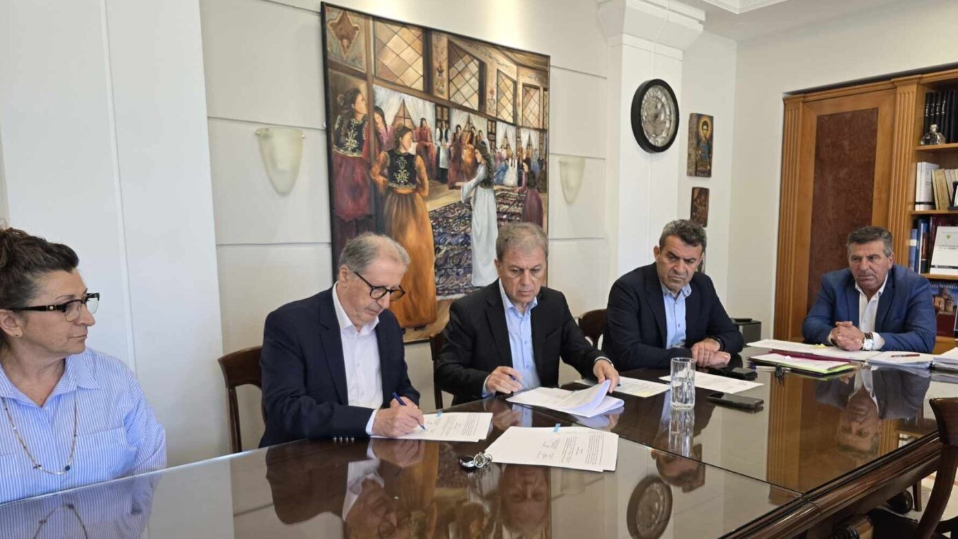 Π.Δ.Μ: Σφραγίστηκαν προγραμματικές συμβάσεις για σημαντικά έργα από τον Γ. Αμανατίδη