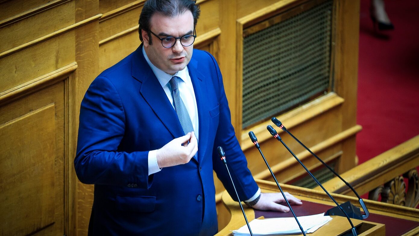 Πιερρακάκης: Οριστικό τέλος στις ατελείωτες δικαστικές διαμάχες με το Δημόσιο – Ενίσχυση για ενοίκια και κατοικίες