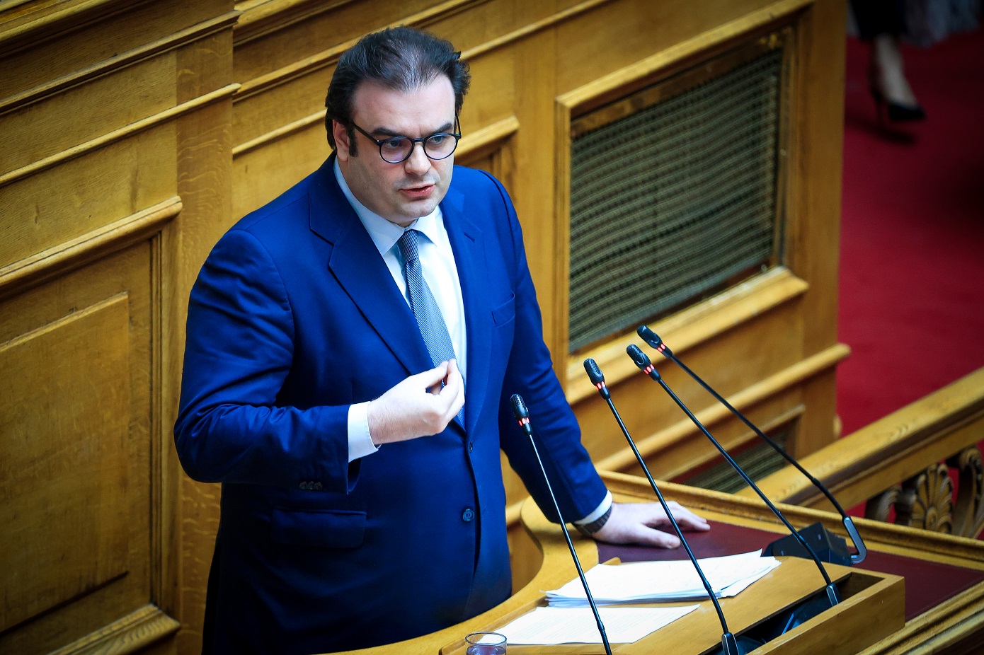 Πιερρακάκης: Οριστικό τέλος στις ατελείωτες δικαστικές διαμάχες με το Δημόσιο – Ενίσχυση για ενοίκια και κατοικίες