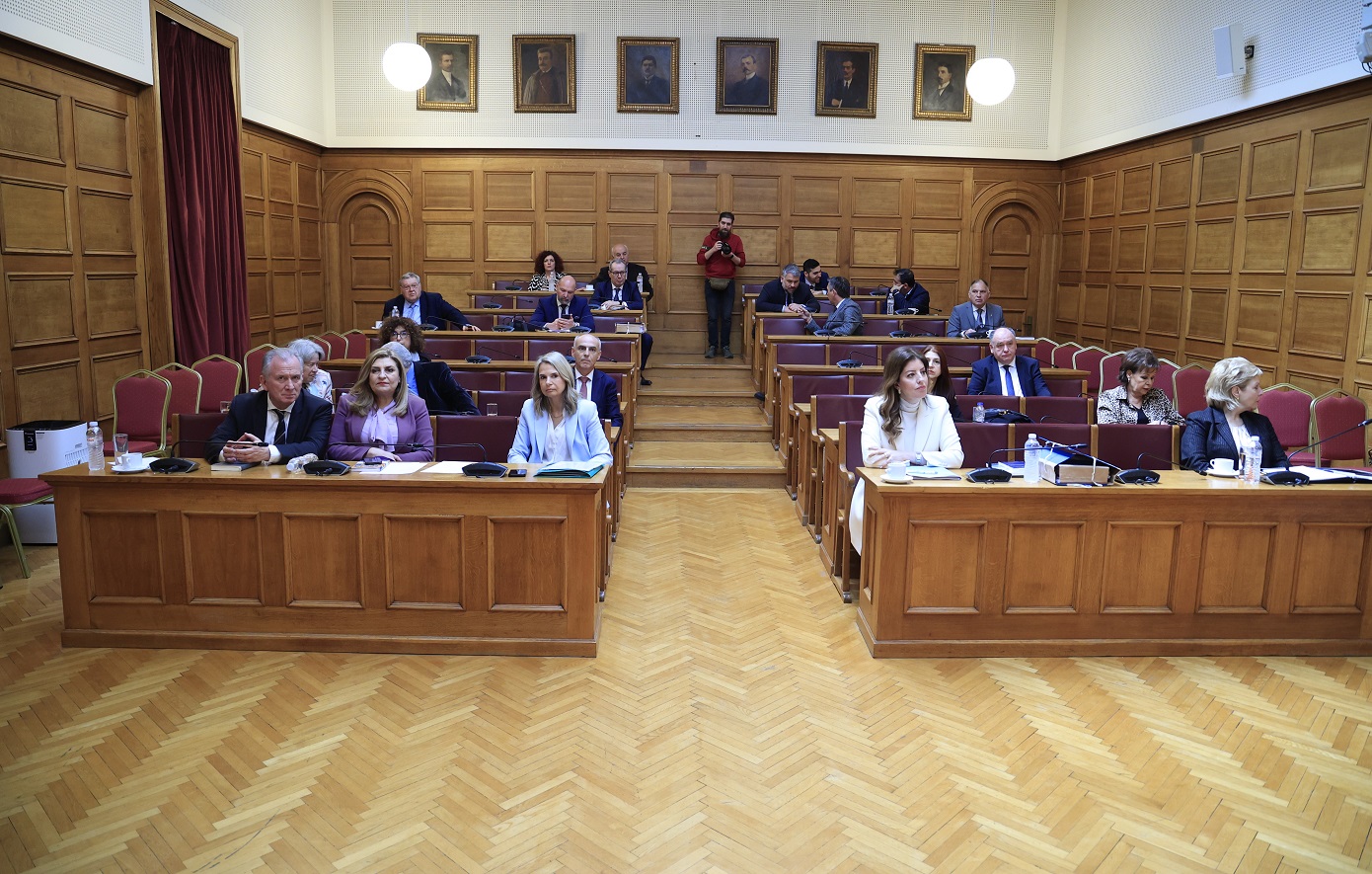 Τη δική της πρόταση για προανακριτική καταθέτει στη Βουλή η ΝΔ: Θα ζητά έρευνα για ενδεχόμενη παράβαση καθήκοντος στα Τέμπη από Καραμανλή