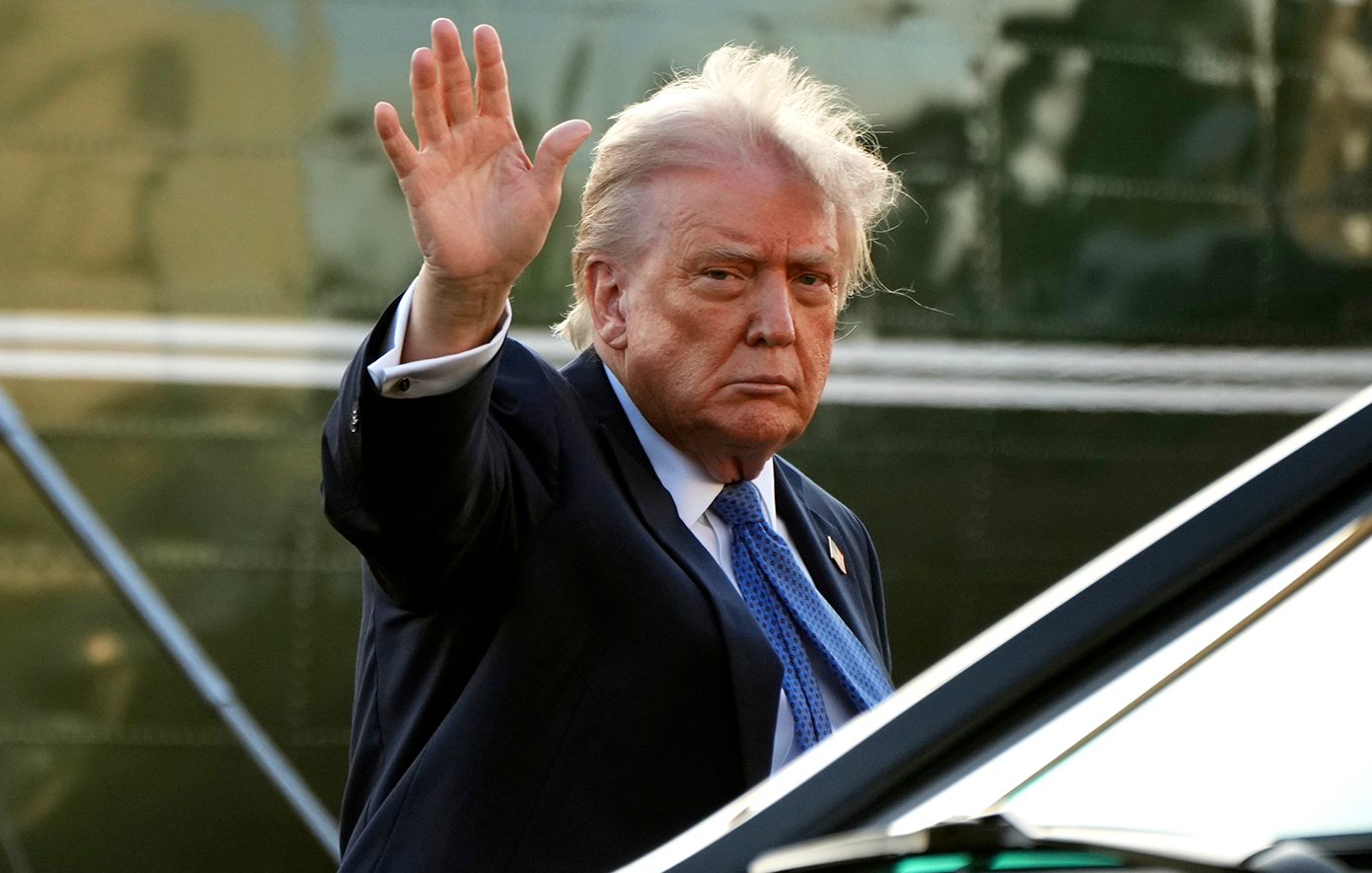 Ντόναλντ Τραμπ: Η αμερικανική οικονομία διανύει «κρίσιμη καμπή» – Η Fed να περικόψει τα επιτόκια