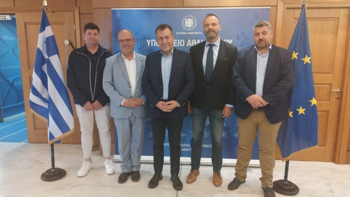 Κρίσιμη συνάντηση δημάρχου Σύρου-Ερμούπολης με τον Υπουργό Γ. Βρούτση