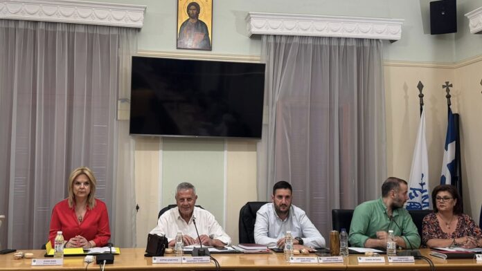 Ε.Βάκα: “Η ρίψη σκουπιδιών σε ειδικές ζώνες του ΧΥΤΑ δεν εμποδίζει το έργο αποκατάστασης”