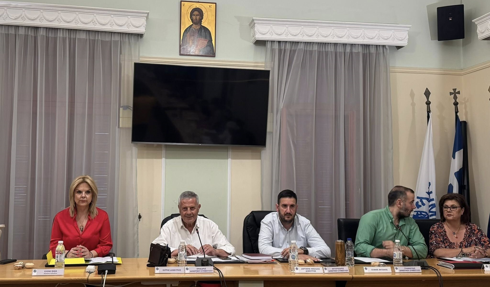 Ε.Βάκα: “Η ρίψη σκουπιδιών σε ειδικές ζώνες του ΧΥΤΑ δεν εμποδίζει το έργο αποκατάστασης”