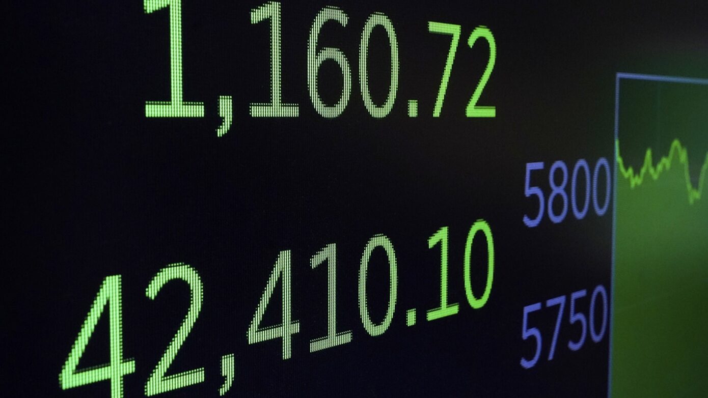 Εκτοξεύθηκε η Wall Street μετά το σύμφωνο ΗΠΑ-Κίνας – Απογειώθηκαν οι δείκτες