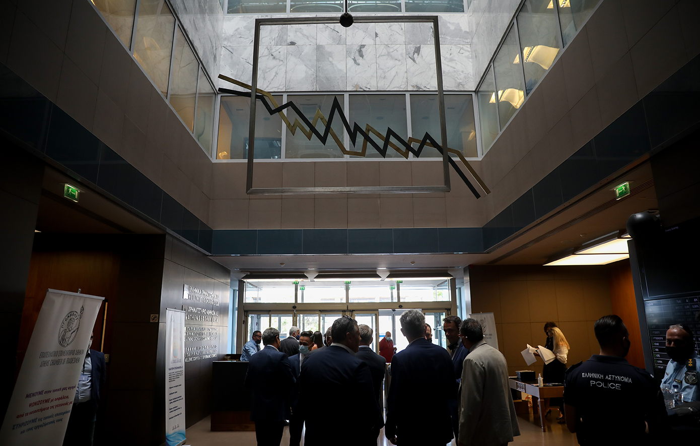 Οριακά πτωτικές τάσεις στο άνοιγμα του Χρηματιστηρίου Αθηνών