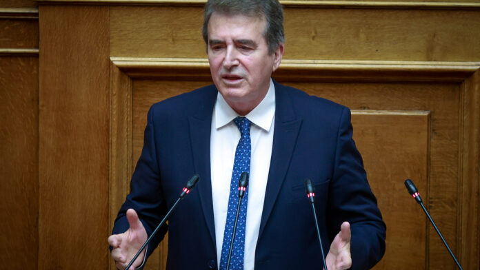 Στο δημαρχείο Θέρμης ο Μιχάλης Χρυσοχοΐδης: Στο επίκεντρο το θέμα της ανέγερσης νέου κτιρίου της ΕΛ.ΑΣ.